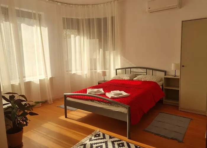 Apartment Flower - 1 *