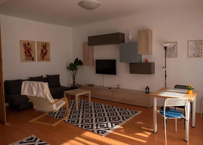 Apartment Flower - 1